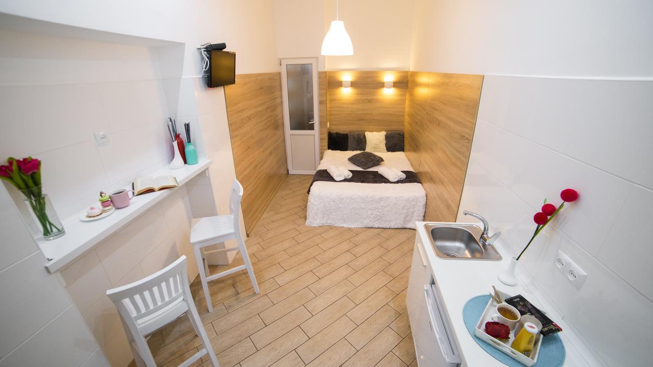 Smart Apartment On Filatova Lviv Kültér fotó